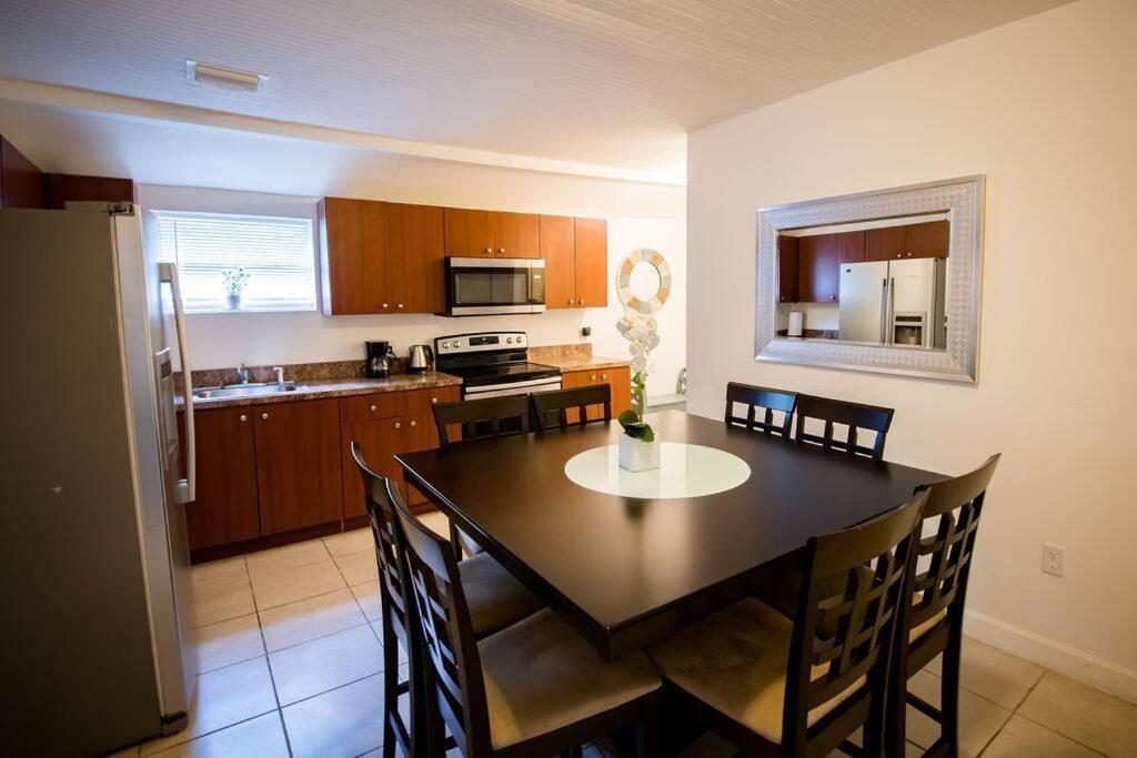 3 Bedroom Miami Home 15 Minutes To The Beach 外观 照片